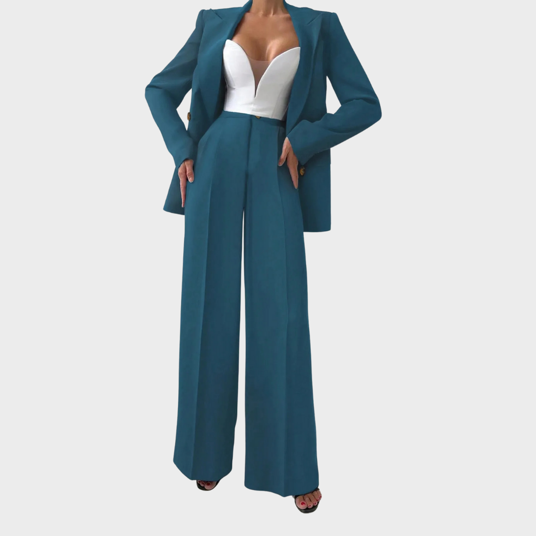 Албена - Елегантен ежедневен дамски костюм