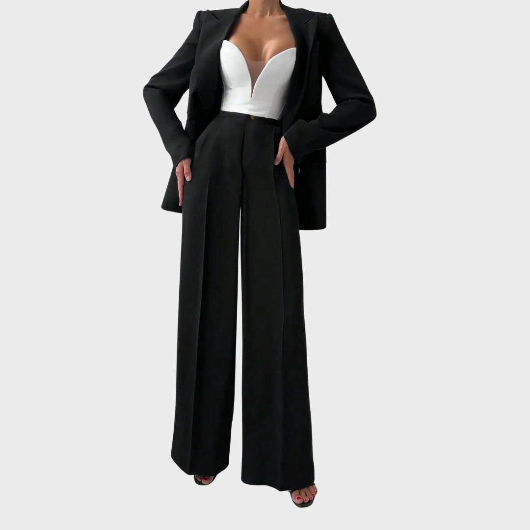 Албена - Елегантен ежедневен дамски костюм