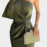 Андреа Асиметрична Рокля с Драпиране на Едно Рамо