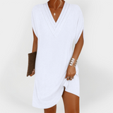 Елегантна Рокля с Ласкава Линия