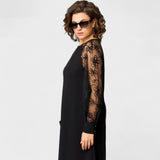 Даниела - Елегантна Чипкова Рокля