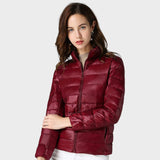 Блага - Ултра лека пухенка с елегантни надигания