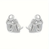 Обeци с висулка с куче