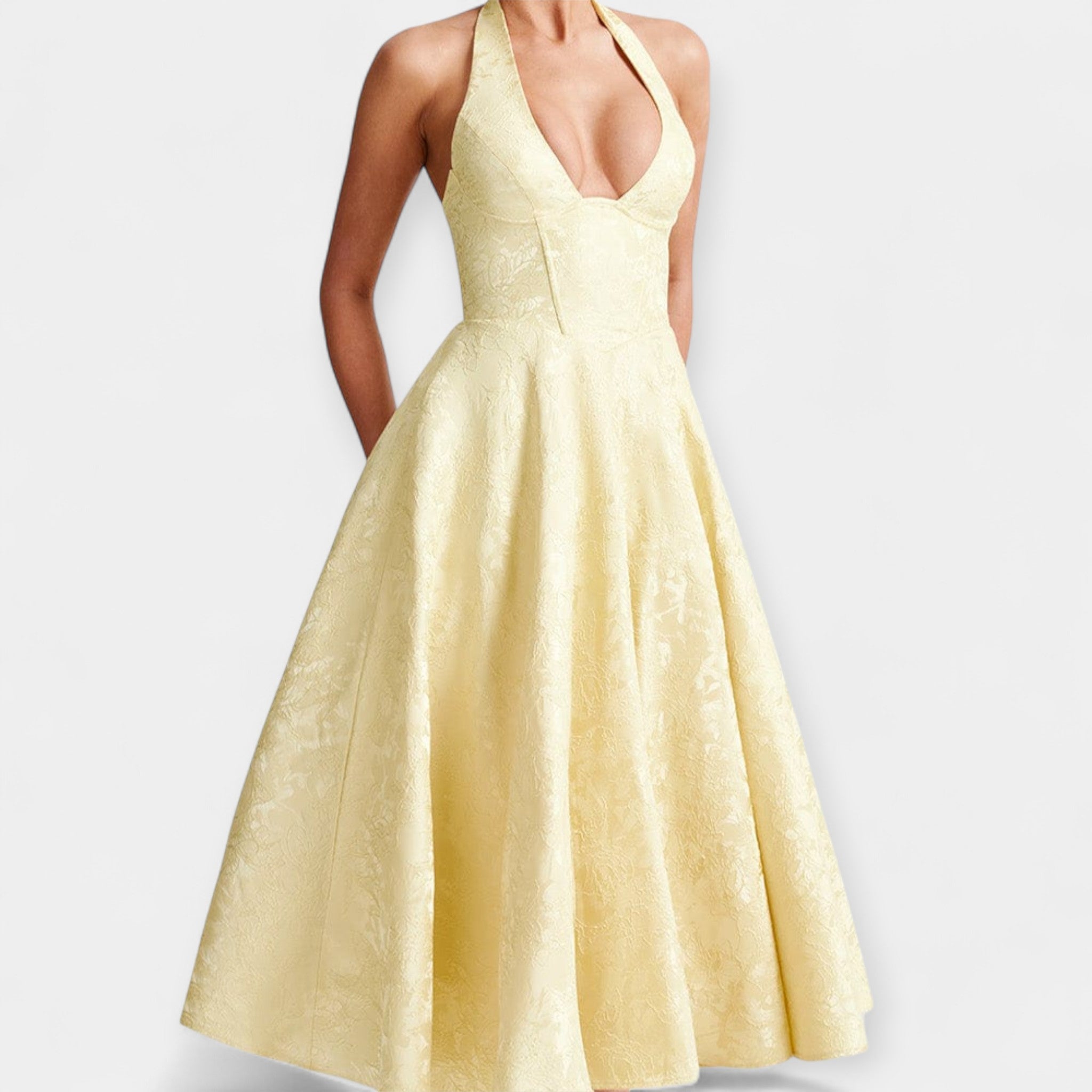 Миди Рокля с Отворен Гръб и Корсетен Дизайн