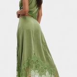 Нада Миди Пола с Дантелени Детайли и Асиметричен Подгъв