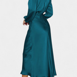 Мария Макси Рокля с Висок Яка и Цветни Детайли