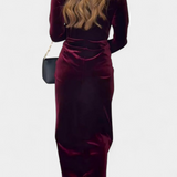 Вилма Дълга Рокля от Златен Бархет с V-Изрез