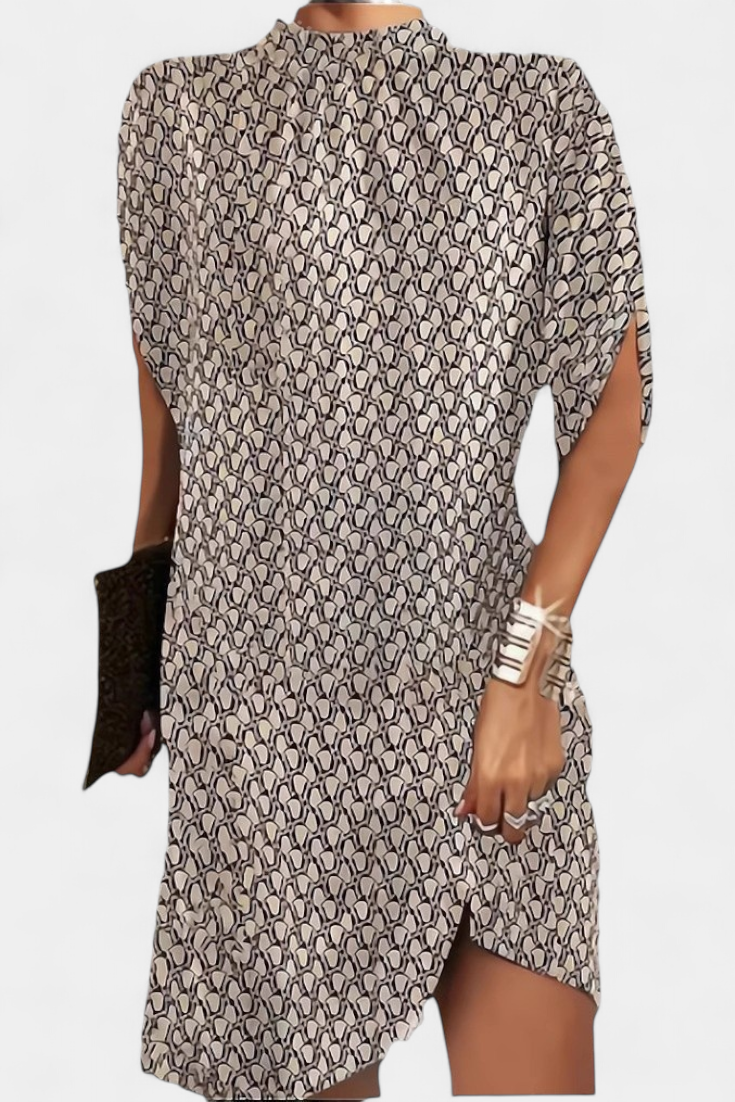 Ена Миди Рокля Без Временски Рамки с Кръгло Деколте